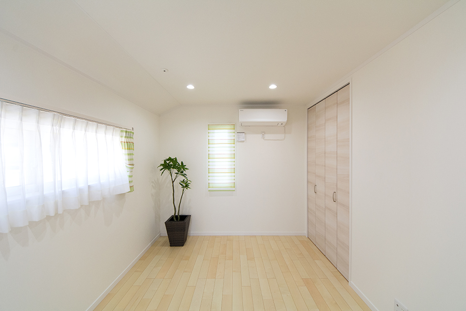 2階洋室B－ナチュラルな配色で心地よい穏やかな空間に。
